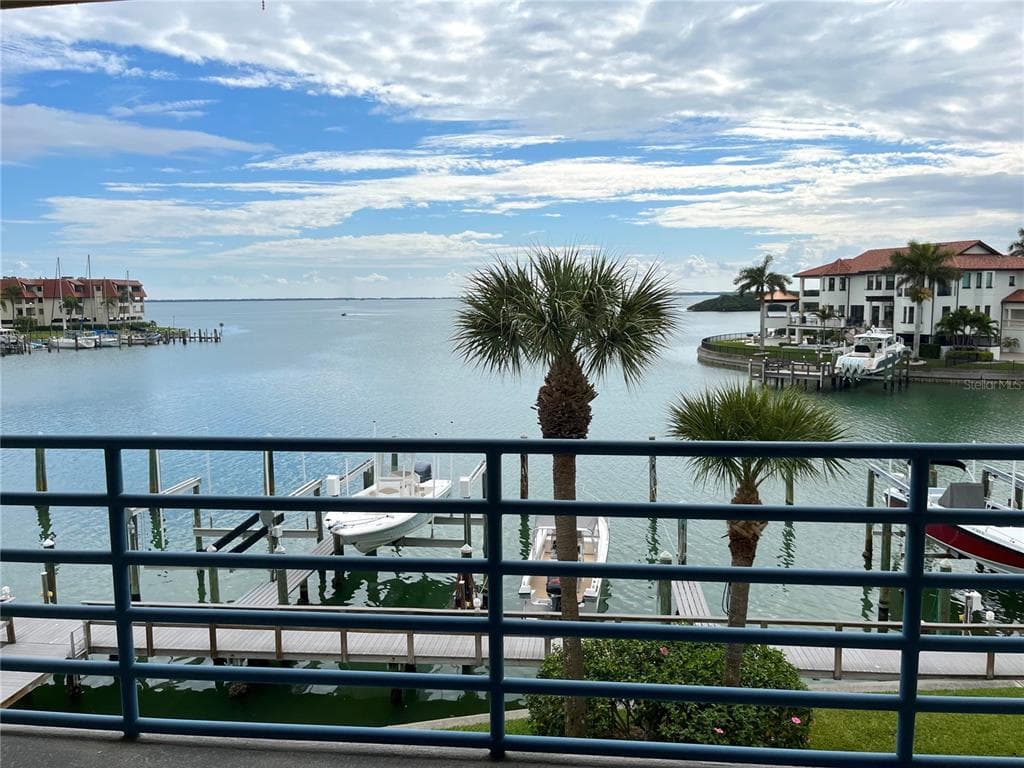 363 PINELLAS BAYWAY S UNIT 36 TIERRA VERDE, FL 33715