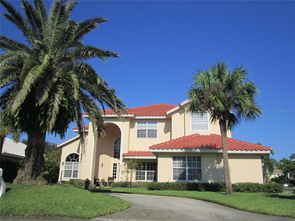 1265 DARLINGTON OAK CIRCLE NE ST PETERSBURG, FL 33703