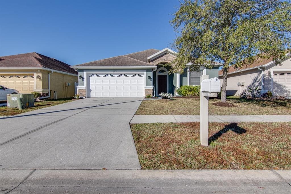 3931 LANGDRUM DRIVE WESLEY CHAPEL, FL 33543