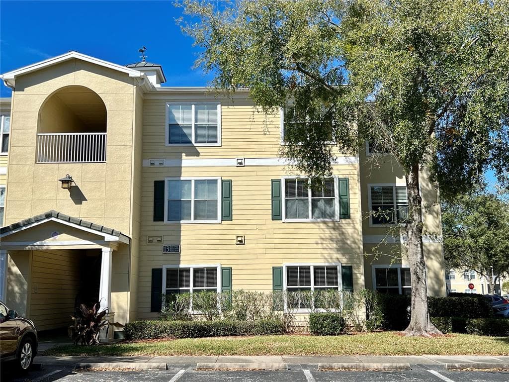 18448 BRIDLE CLUB DRIVE TAMPA, FL 33647