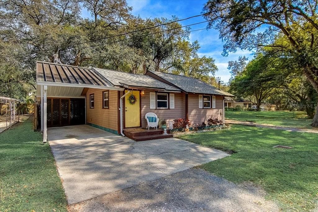 1532 S WEBSTER AVENUE LAKELAND, FL 33803