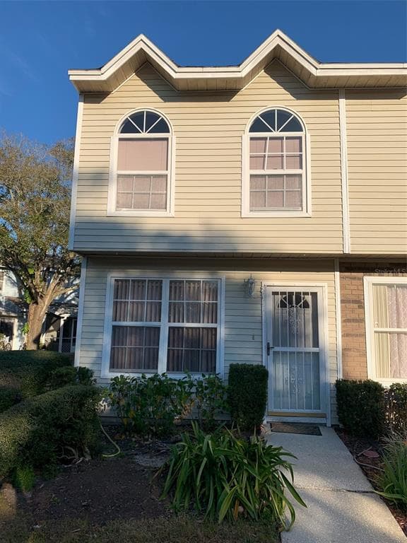 8711 COBBLER PLACE