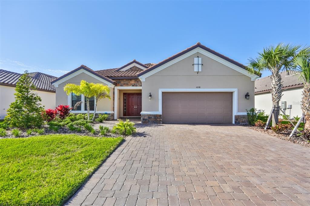 10518 GIDDENS PLACE PALMETTO, FL 34221
