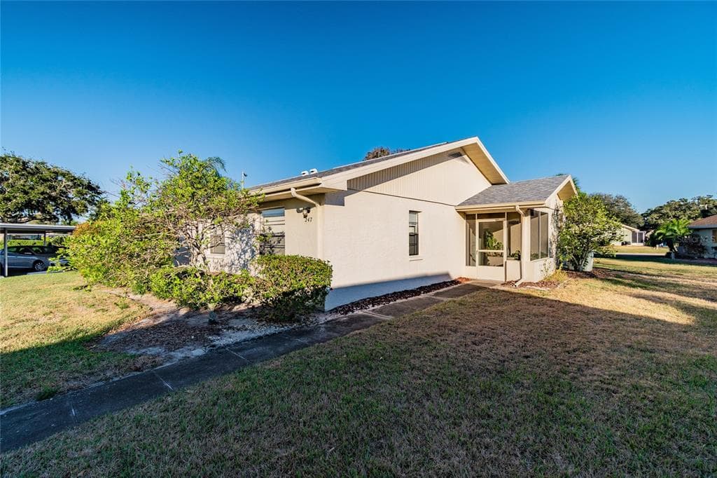 247 GLOUCESTER BOULEVARD UNIT 168 SUN CITY CENTER, FL 33573
