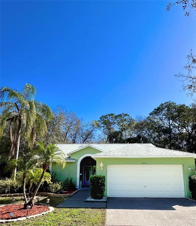 2027 SHADOW WALK PALM HARBOR, FL 34685