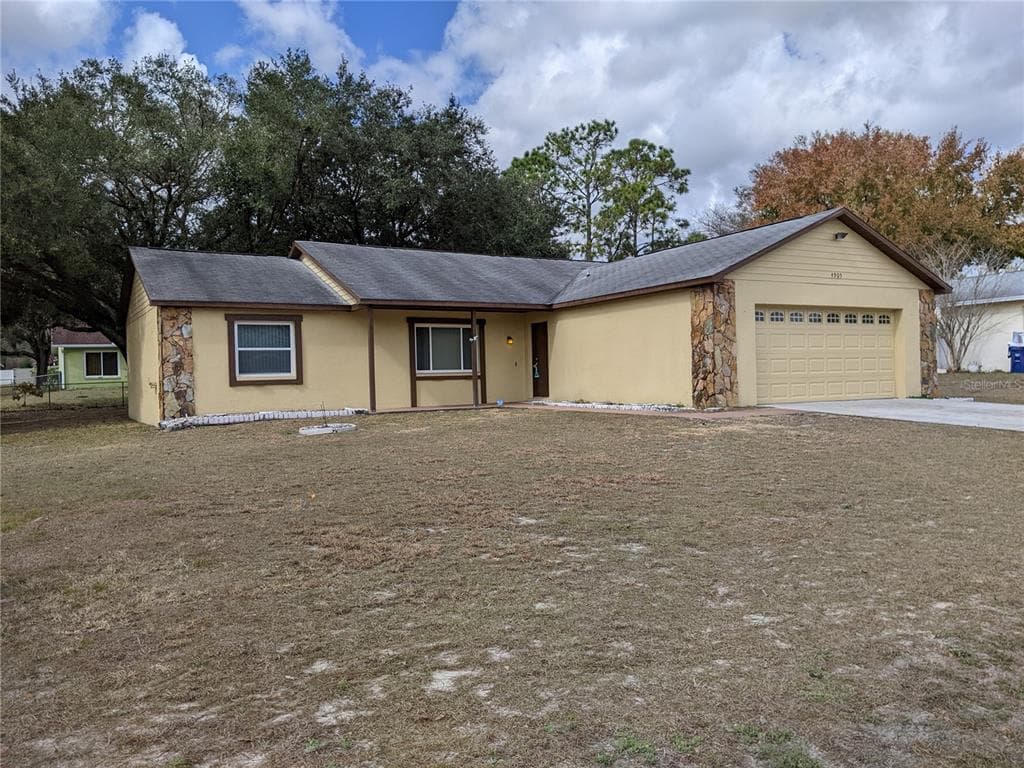 4905 GULFSTREAM PLACE LAND O LAKES, FL 34639