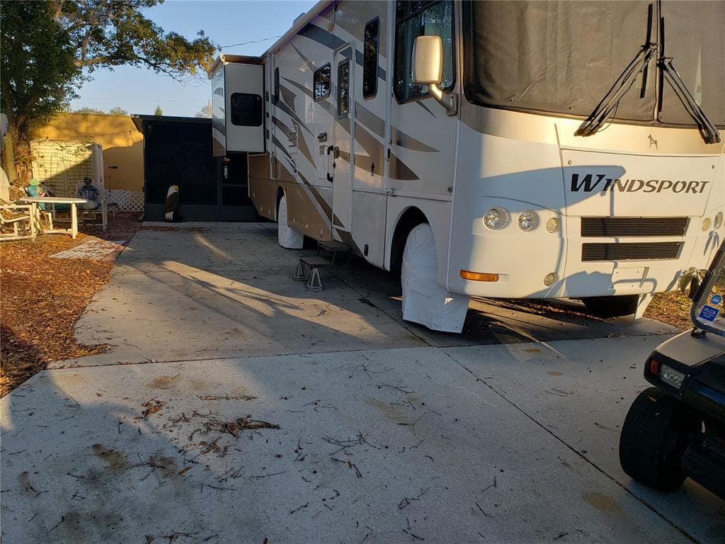 21129 LAZY DAYS CIRCLE LUTZ, FL 33558