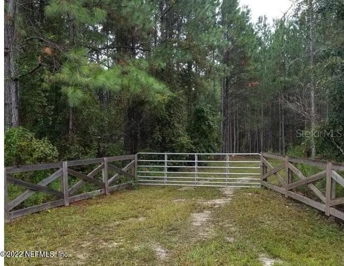 SE MCCRAY ROAD MAYO, FL 32066