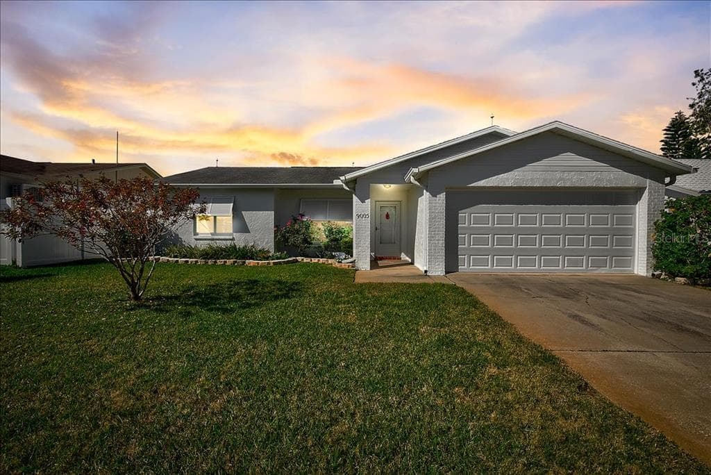 9005 GLEN MOOR LANE PORT RICHEY, FL 34668