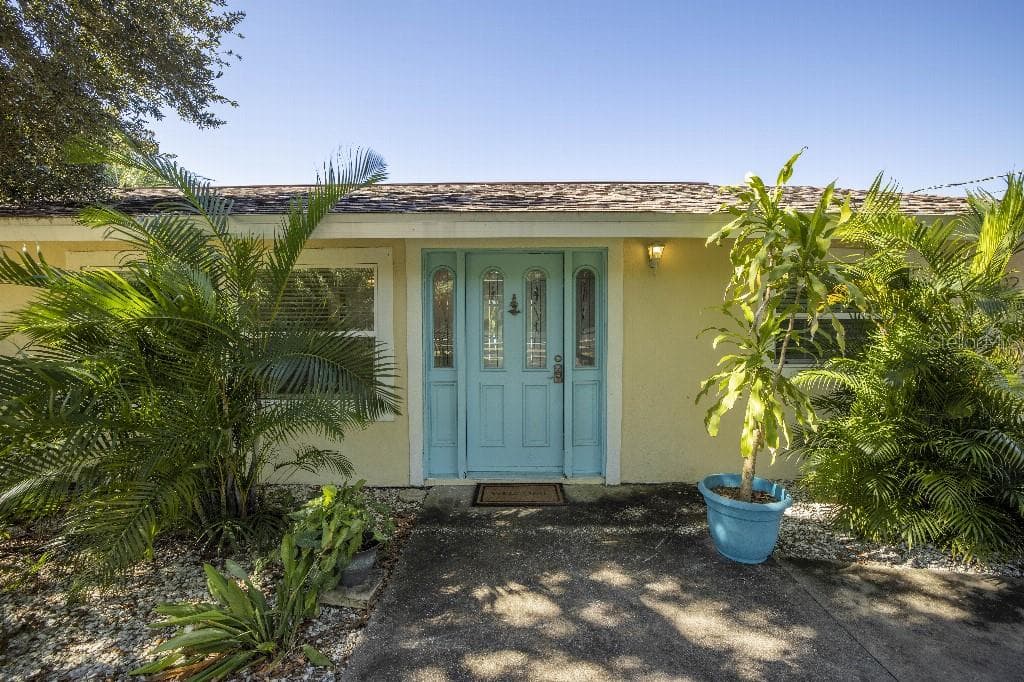 4102 39TH STREET E BRADENTON, FL 34208
