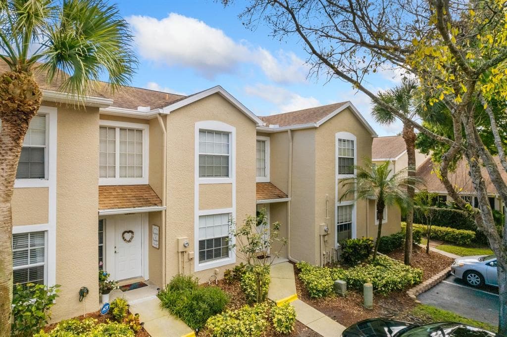 2213 ANDOVER CIRCLE PALM HARBOR, FL 34683