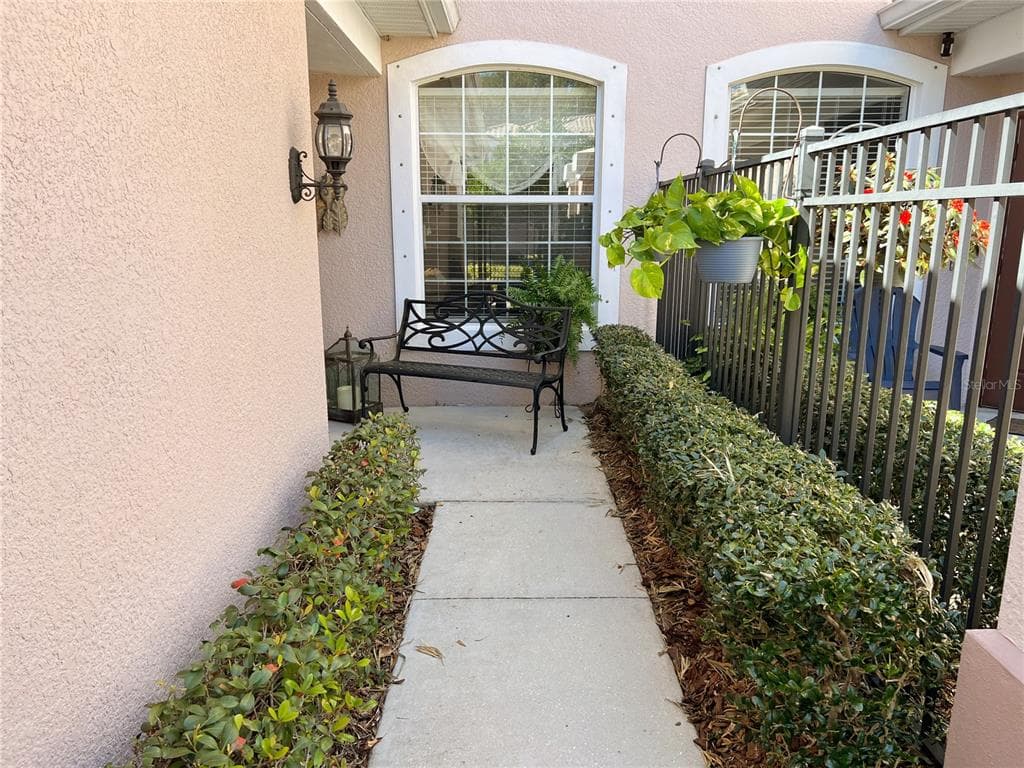890 LANTERN WAY UNIT 101 CLEARWATER, FL 33765