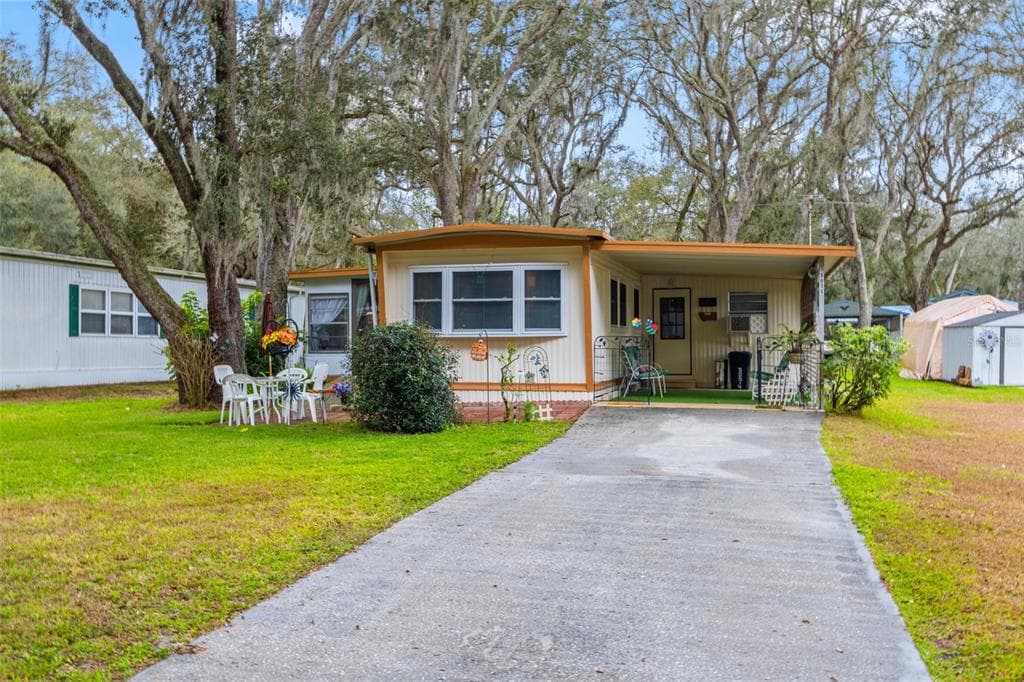 38014 AVION DRIVE ZEPHYRHILLS, FL 33542