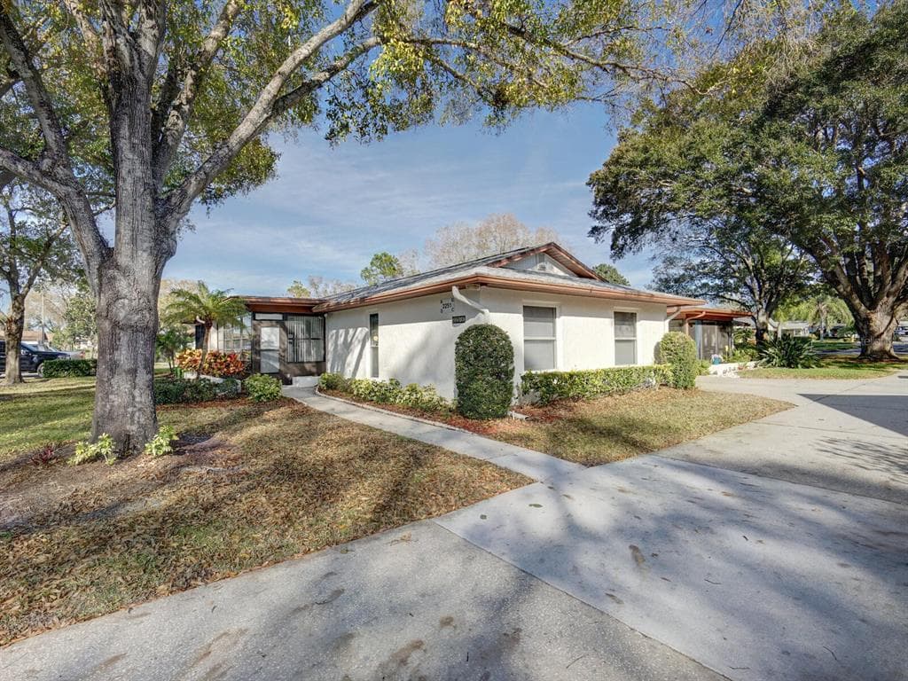 2251 SPRUCE LANE UNIT C PALM HARBOR, FL 34684