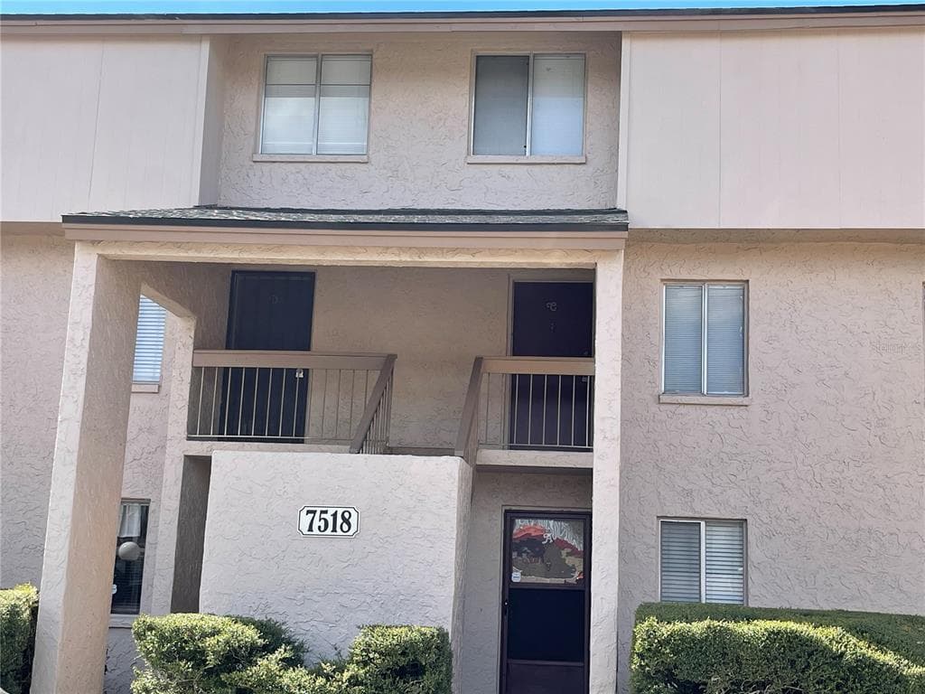 7518 NEEDLE LEAF PLACE UNIT D TAMPA, FL 33617