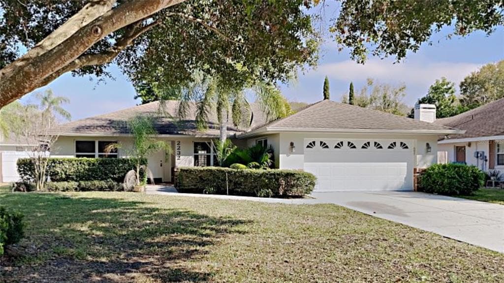 2232 PALMVIEW CIRCLE W AUBURNDALE, FL 33823