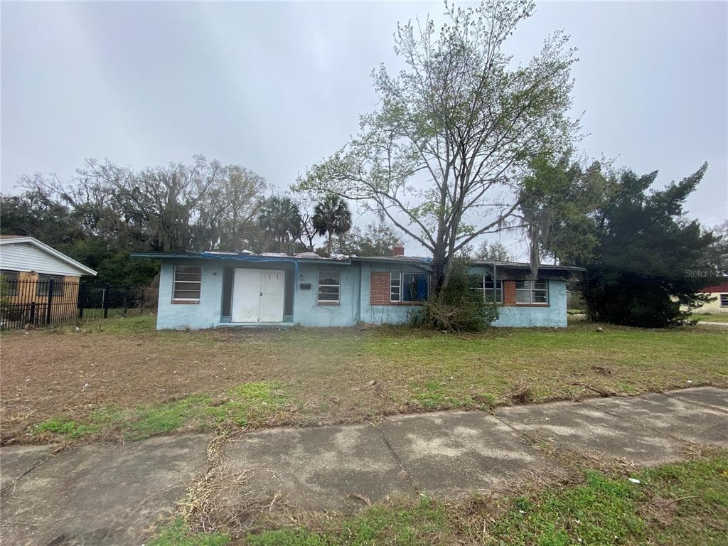 1001 N 16TH STREET PALATKA, FL 32177