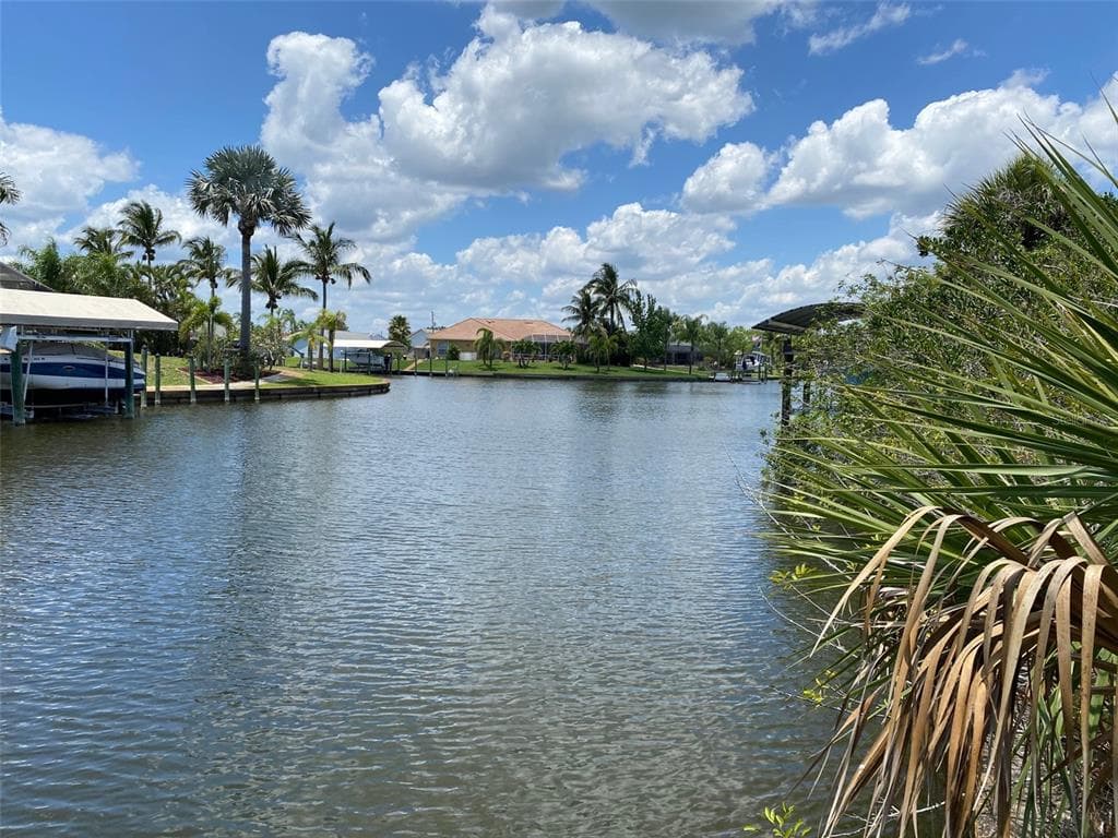 9357 ST PAUL DRIVE PORT CHARLOTTE, FL 33981