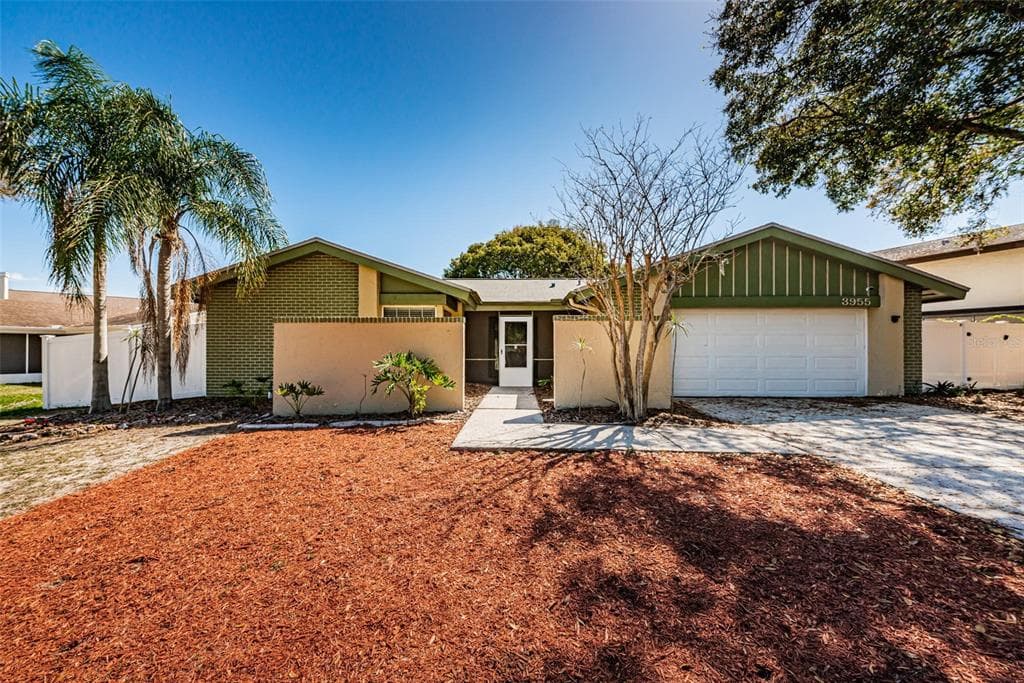 3955 ORCHARD HILL CIRCLE PALM HARBOR, FL 34684