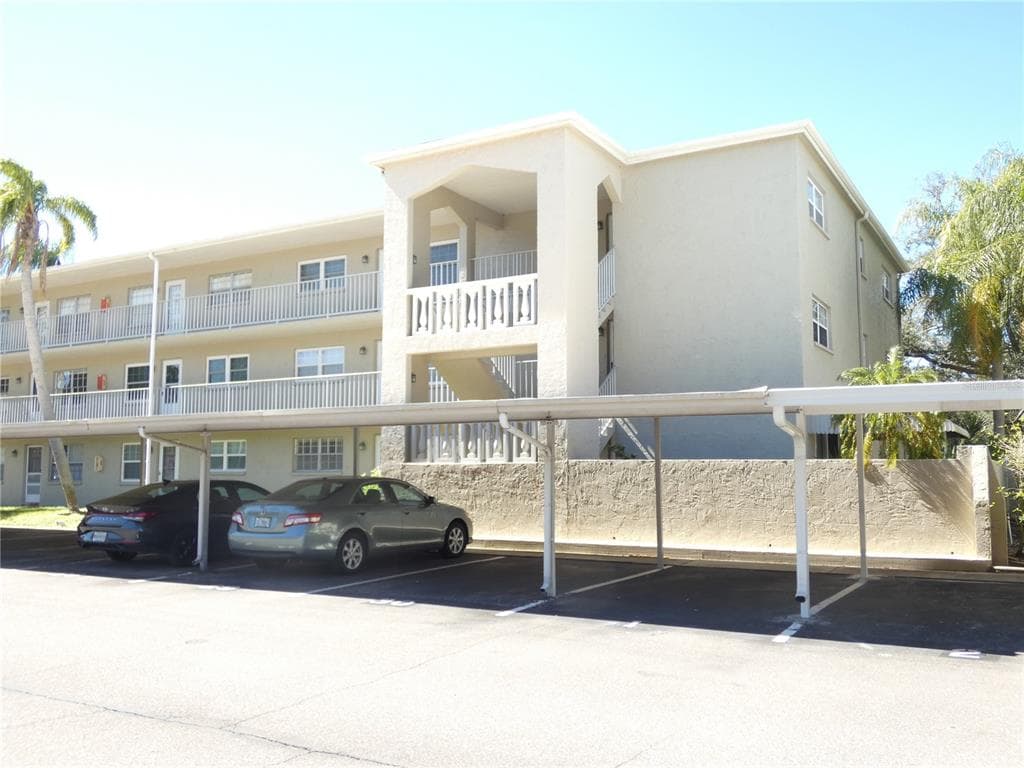 960 VIRGINIA STREET UNIT 210 DUNEDIN, FL 34698