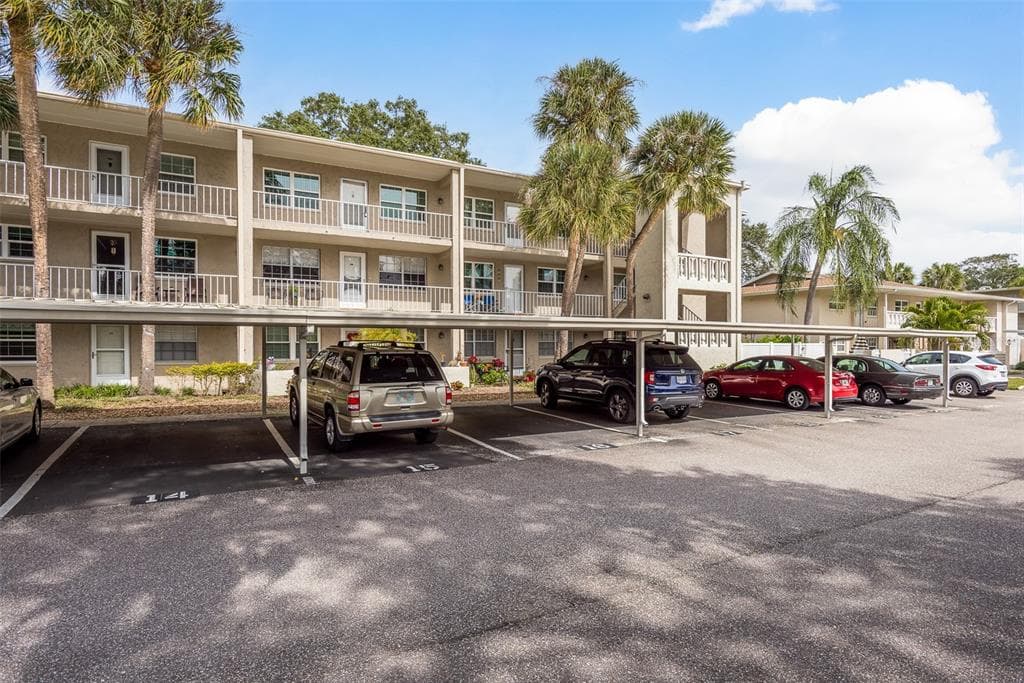 920 VIRGINIA STREET UNIT 307 DUNEDIN, FL 34698