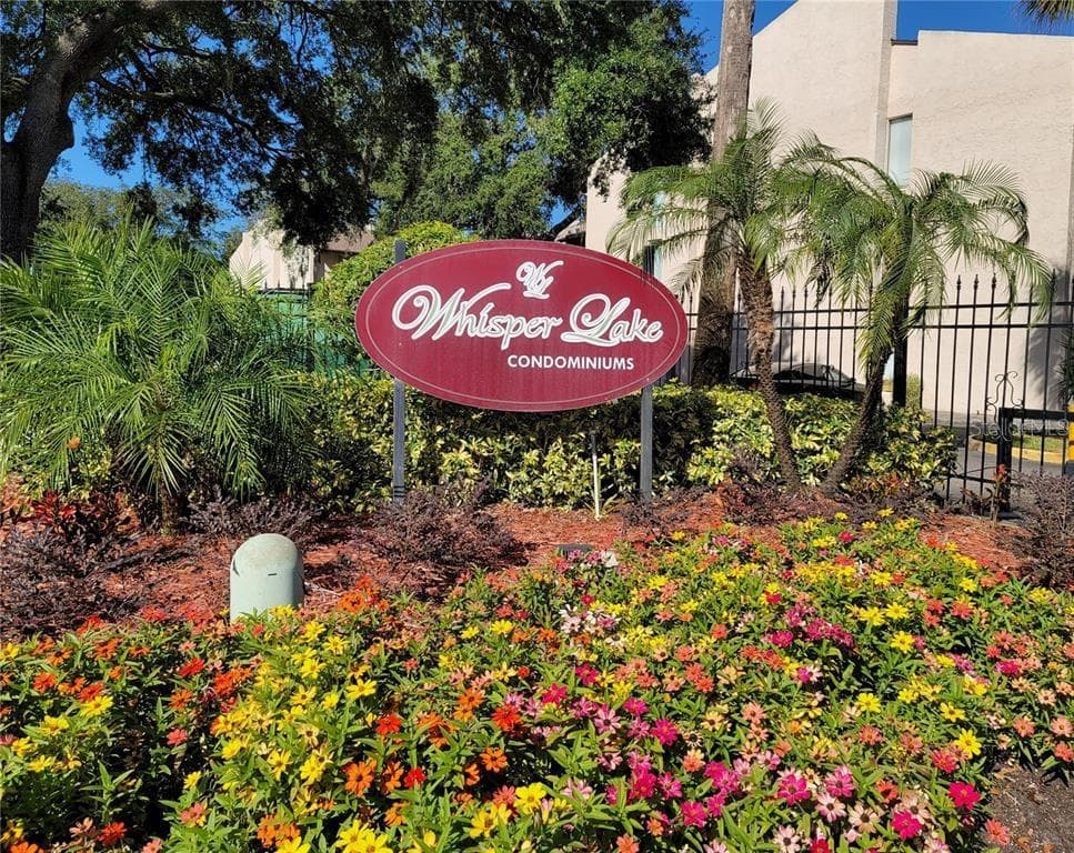 3836 N LAKE DRIVE UNIT 121 TAMPA, FL 33614