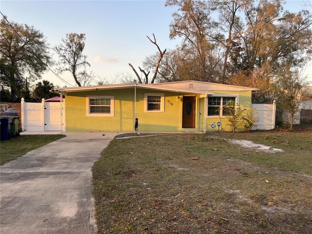 710 E ELM STREET TAMPA, FL 33604