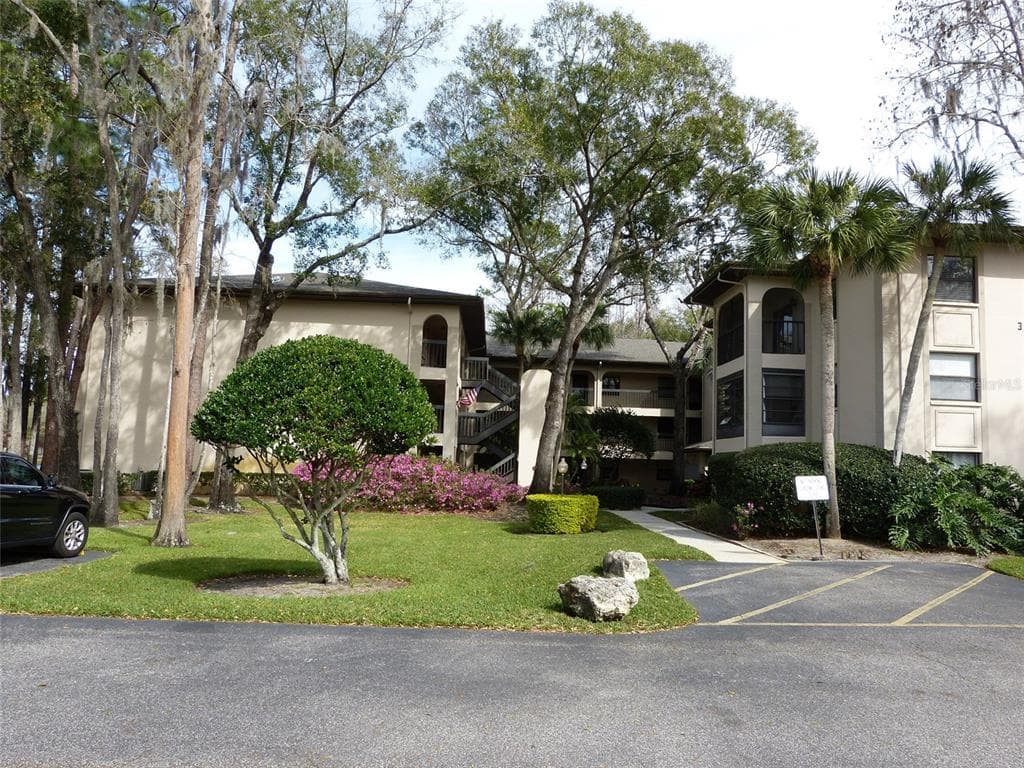 3399 MERMOOR DRIVE UNIT 310 PALM HARBOR, FL 34685
