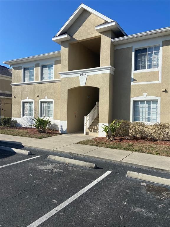 9516 AMBERDALE COURT UNIT 101 RIVERVIEW, FL 33578