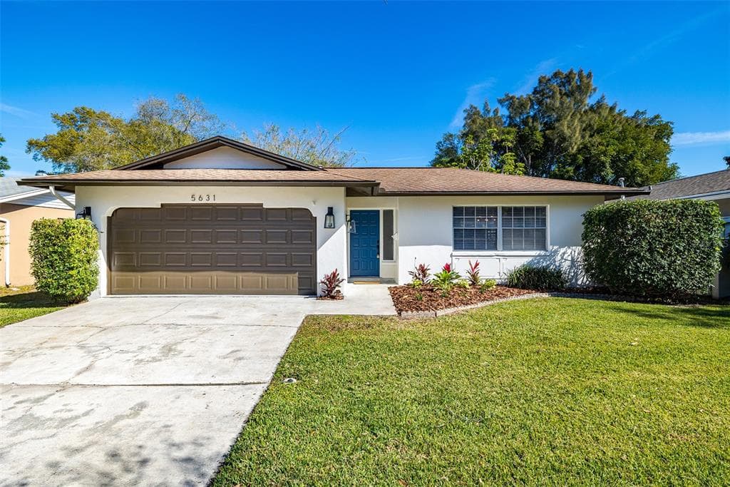 5631 VENETIAN BOULEVARD NE ST PETERSBURG, FL 33703
