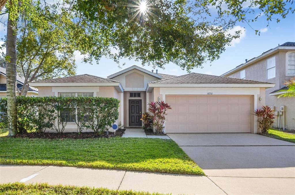 16931 HAWKRIDGE ROAD LITHIA, FL 33547
