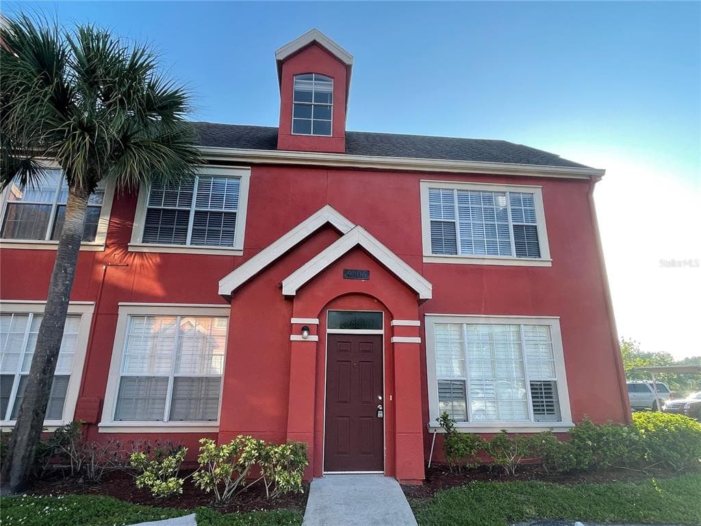 9806 LAKE CHASE ISLAND WAY UNIT 9806 TAMPA, FL 33626