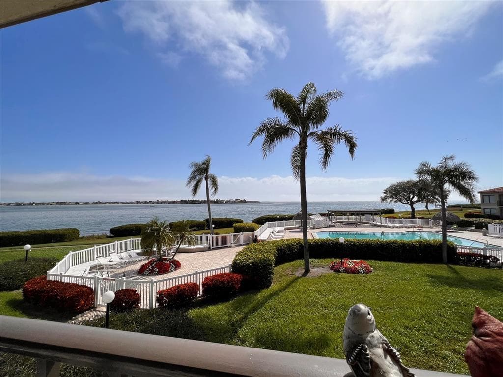 6104 PALMA DEL MAR BOULEVARD S UNIT 213 ST PETERSBURG, FL 33715