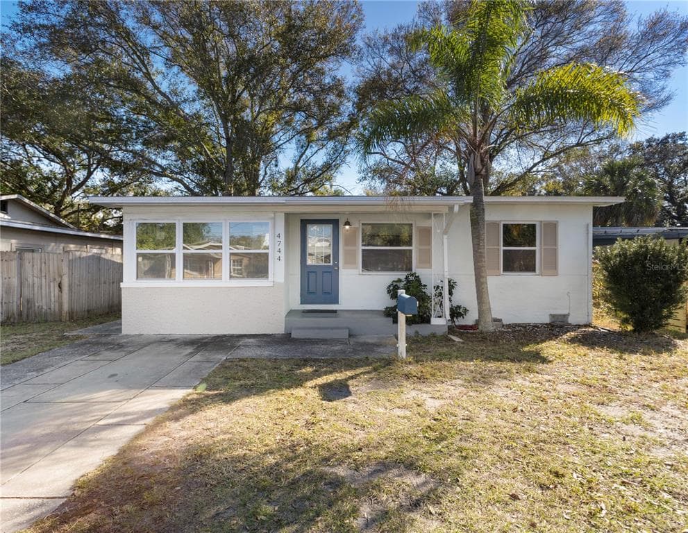 4744 23RD AVENUE S ST PETERSBURG, FL 33711