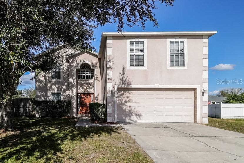 319 AZINCOURT LN KISSIMMEE, FL 34759