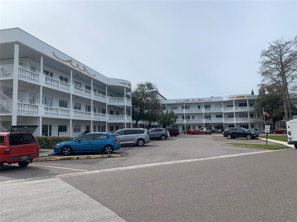 2429 ECUADORIAN WAY UNIT 51 CLEARWATER, FL 33763