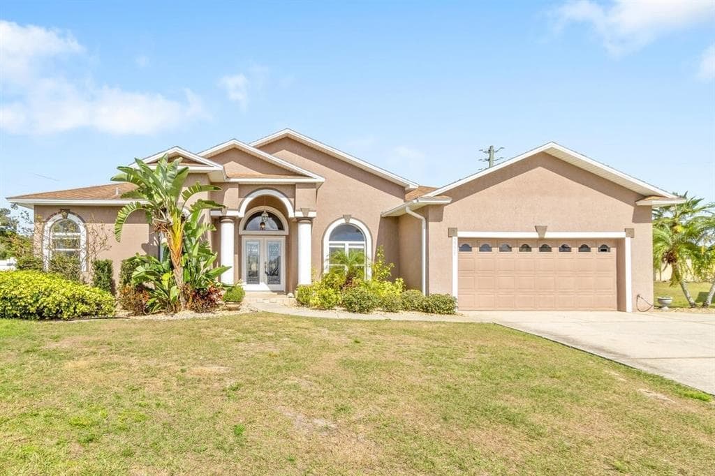 2225 COUPLES DRIVE LAKELAND, FL 33813