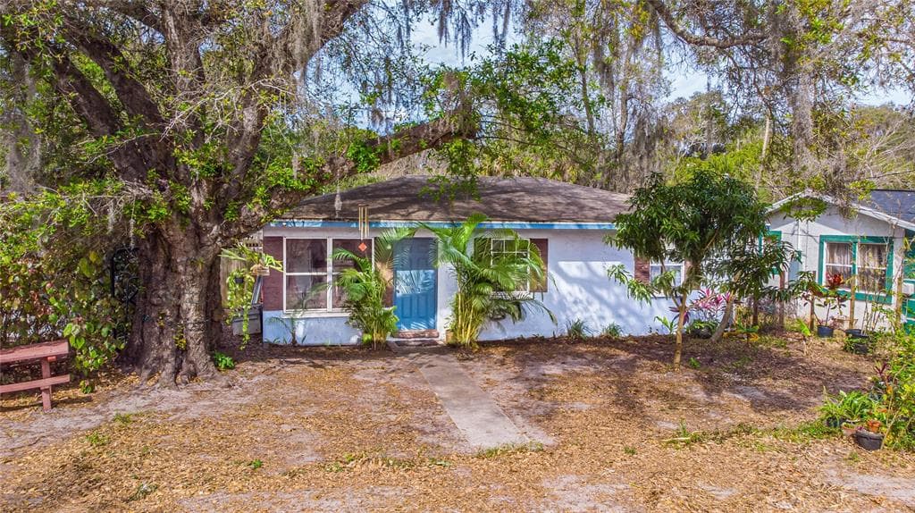 2123 33RD STREET SARASOTA, FL 34234