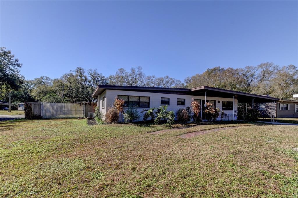 515 LANGFORD CIRCLE PLANT CITY, FL 33563
