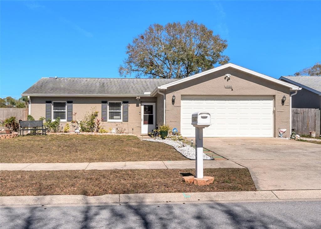 1928 DOVER COURT OLDSMAR, FL 34677