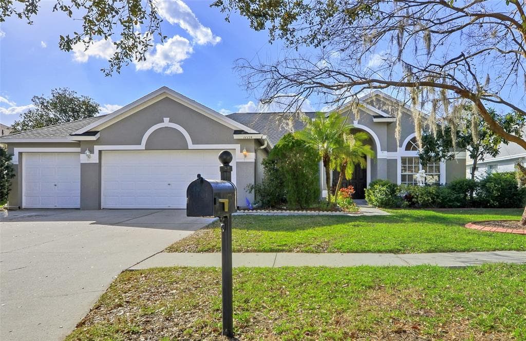 17734 CURRIE FORD DRIVE LUTZ, FL 33558