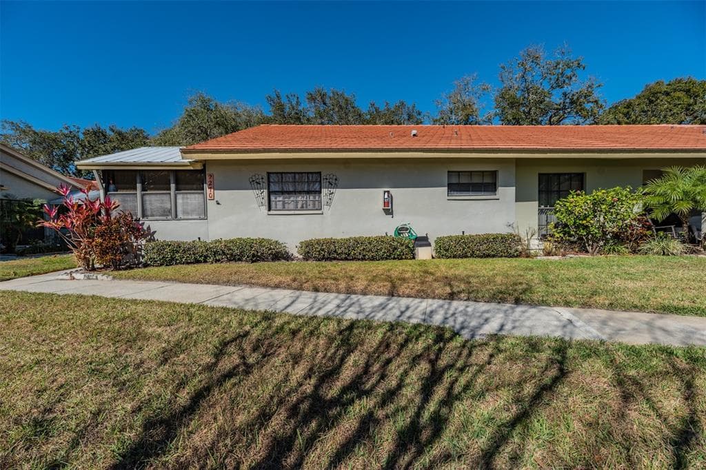 2270 CITRUS COURT CLEARWATER, FL 33763