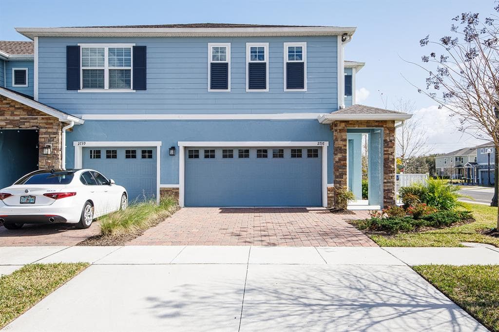 2737 PLEASANT CYPRESS CIRCLE KISSIMMEE, FL 34741