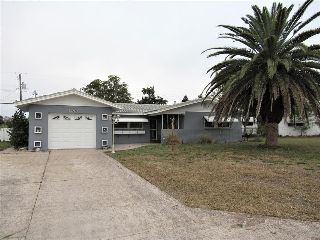 10424 RAFFIA DRIVE PORT RICHEY, FL 34668