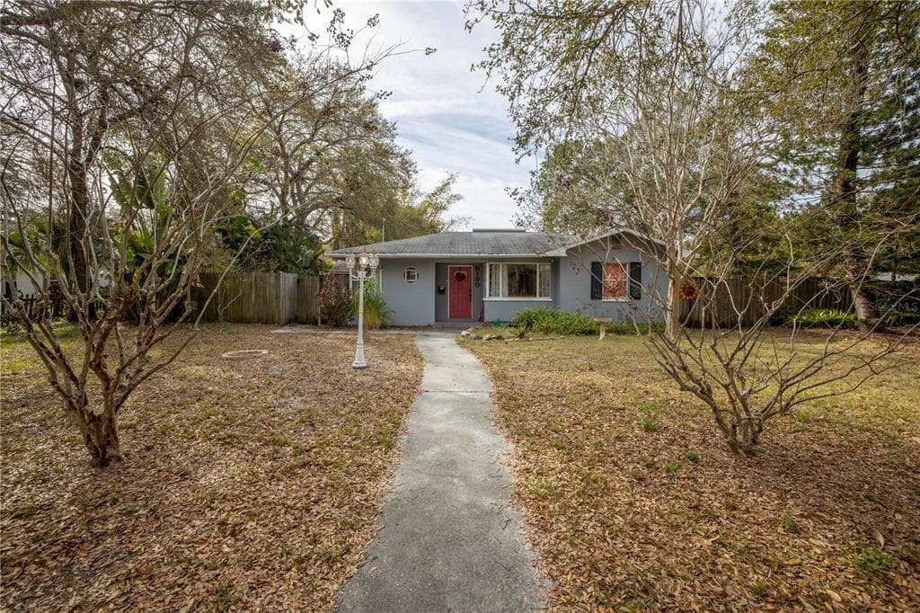 6190 2ND AVENUE S ST PETERSBURG, FL 33707