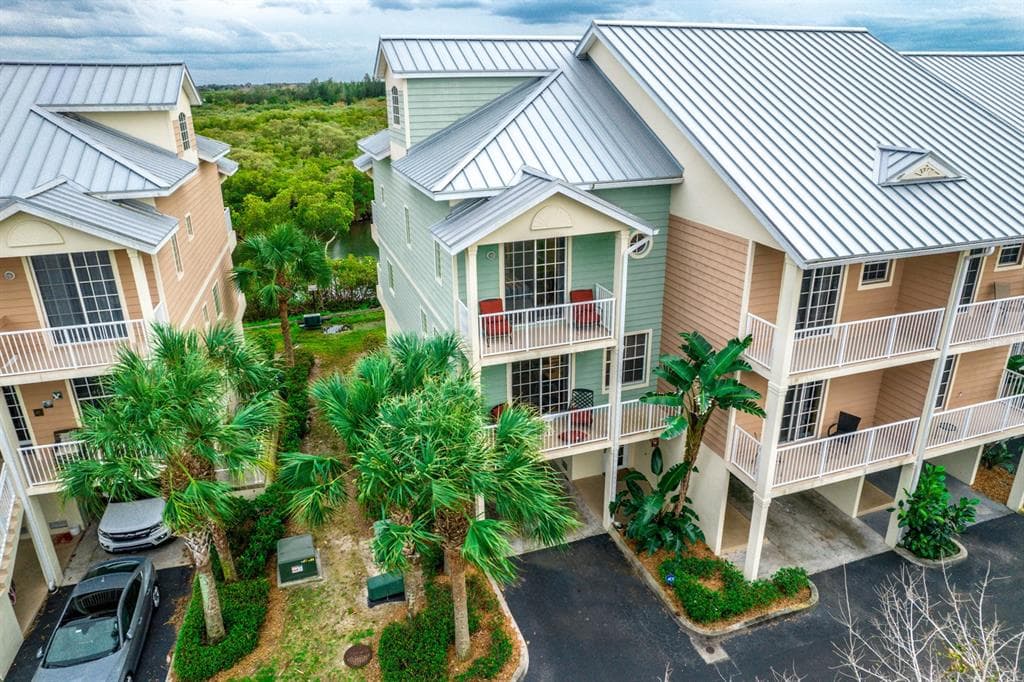 3230 MANGROVE POINT DRIVE RUSKIN, FL 33570