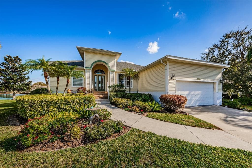 1007 SPOONTAIL COURT TARPON SPRINGS, FL 34689