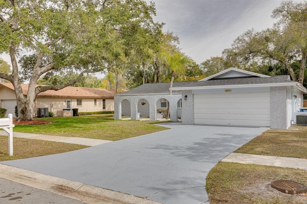 1871 FOREST WOOD DRIVE