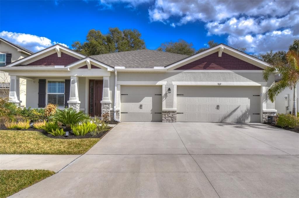 909 NIGHT SONG STREET VALRICO, FL 33594
