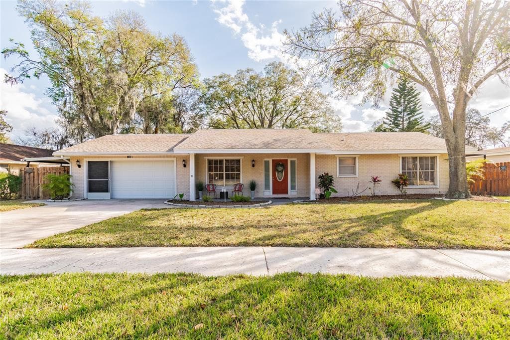 1504 HAVEN BEND TAMPA, FL 33613